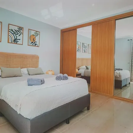 Вилла Exceptional 5 Bedroom Villa Албуфейра